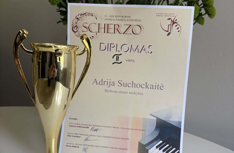 Respublikiniame jaunųjų pianistų konkurse „Scherzo“ - įvertinimas Adrijai Suchockaitei